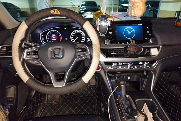 Used Honda Accord 2018 260TURBO Luxury Edition China VI Center Console