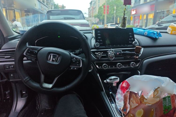 Used Honda Accord 2018 230TURBO Comfort Edition China VI Emission Standard Center Console