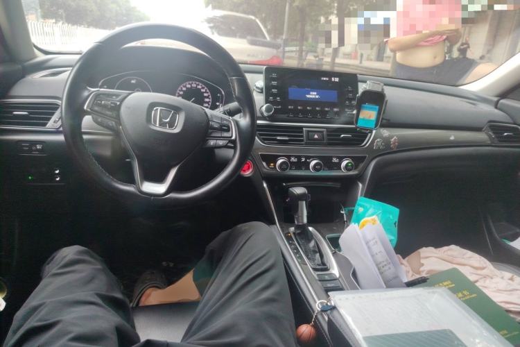 Used Honda Accord 2018 260TURBO Luxury Edition China VI Center Console