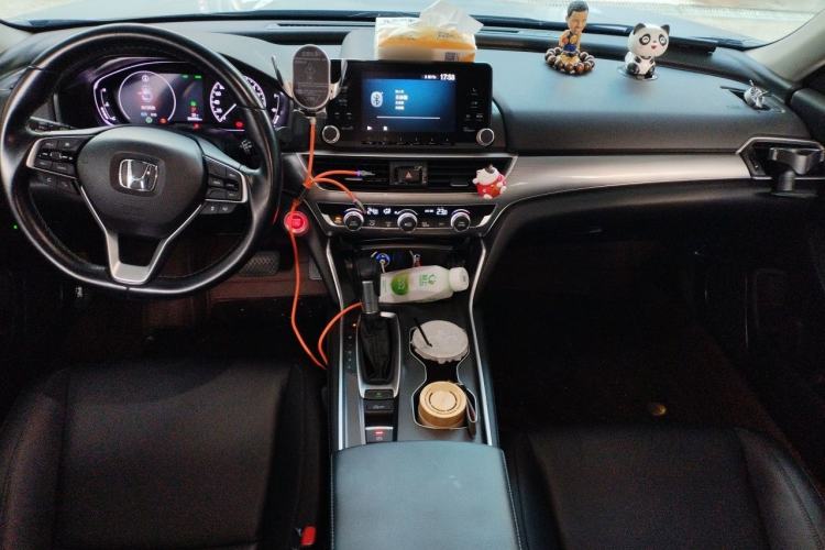 Used Honda Accord 2018 260TURBO Luxury Edition China VI Center Console