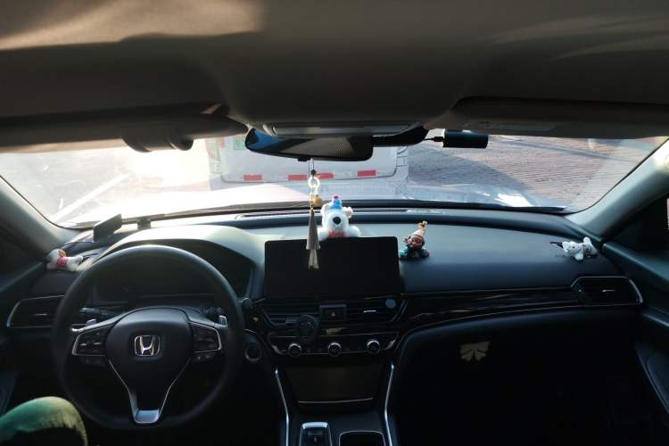 Used Honda Accord 2018 Rui·Hybrid 2.0L Rui Ku Edition China VI Center Console