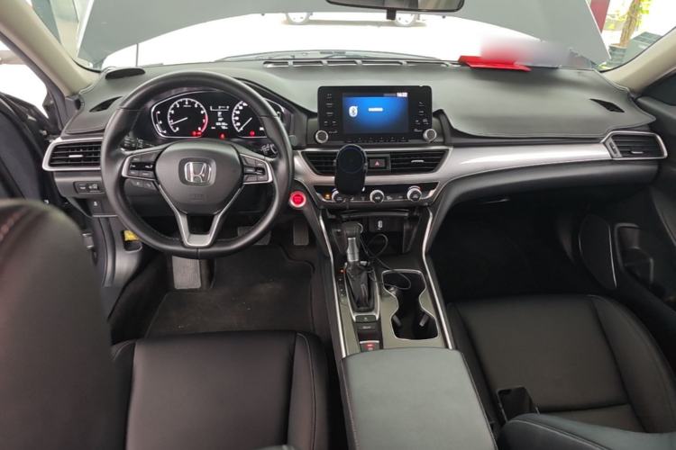 Used Honda Accord 2018 260TURBO Elite Edition China VI Center Console