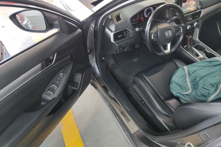 Used Honda Accord 2018 260TURBO Luxury Edition China V Emission Standard Driver Seat