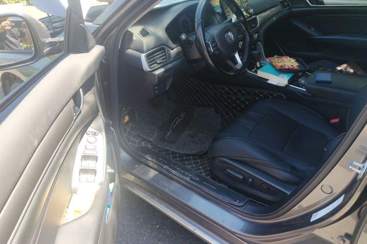 Used Honda Accord 2018 260TURBO Prestige Edition China VI Driver Seat