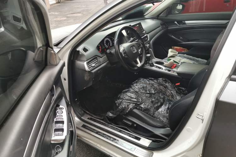 Used Honda Accord 2018 260TURBO Elite Edition China VI Driver Seat