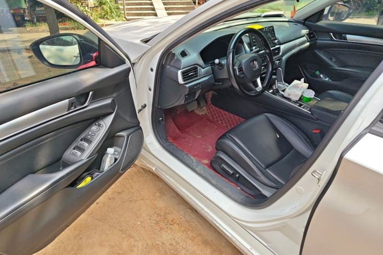 Used Honda Accord 2018 260TURBO Elite Edition China VI Driver Seat
