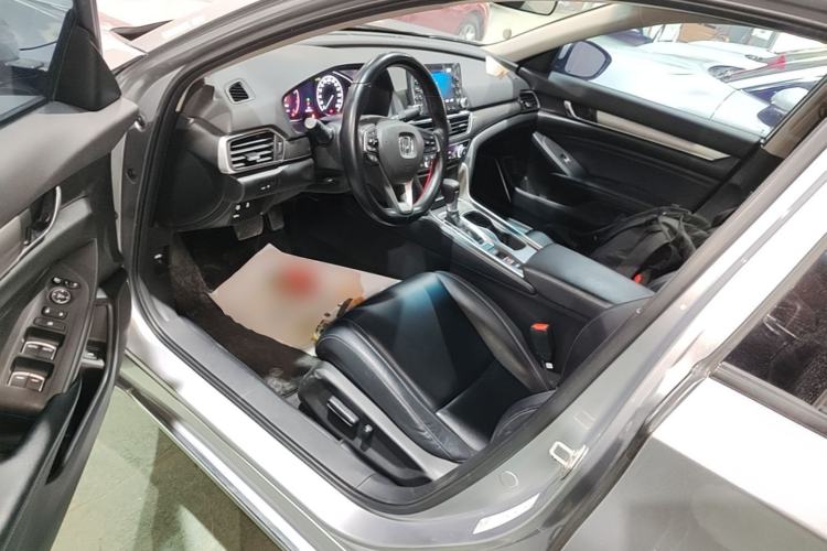 Used Honda Accord 2018 260TURBO Luxury Edition China VI Driver Seat