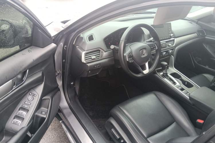 Used Honda Accord 2018 260TURBO Elite Edition China VI Driver Seat
