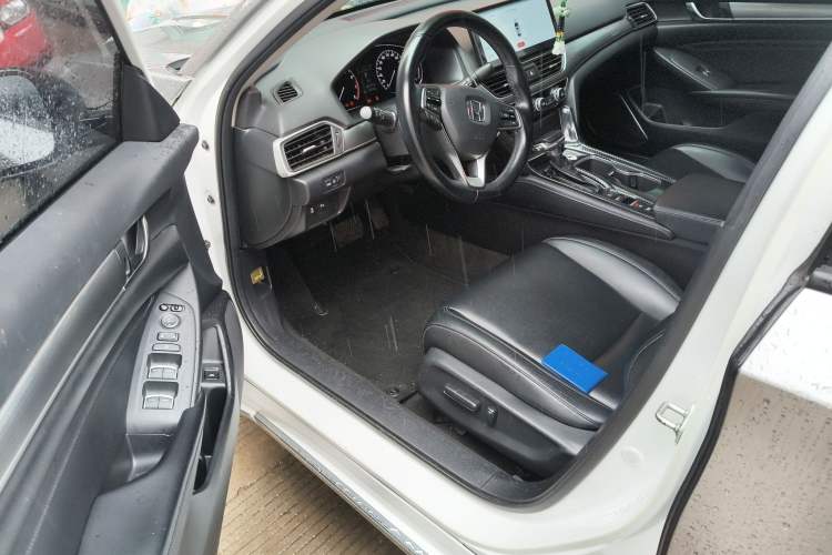 Used Honda Accord 2018 260TURBO Elite Edition China VI Driver Seat