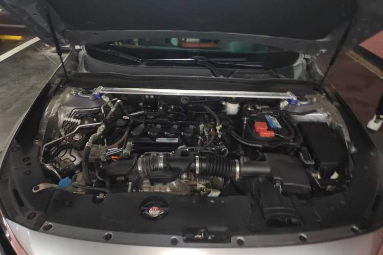 Used Honda Accord 2018 260TURBO Elite Edition China V Engine Bay