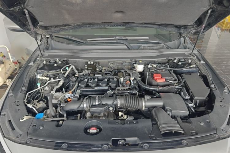 Used Honda Accord 2018 260TURBO Elite Edition China VI Engine Bay