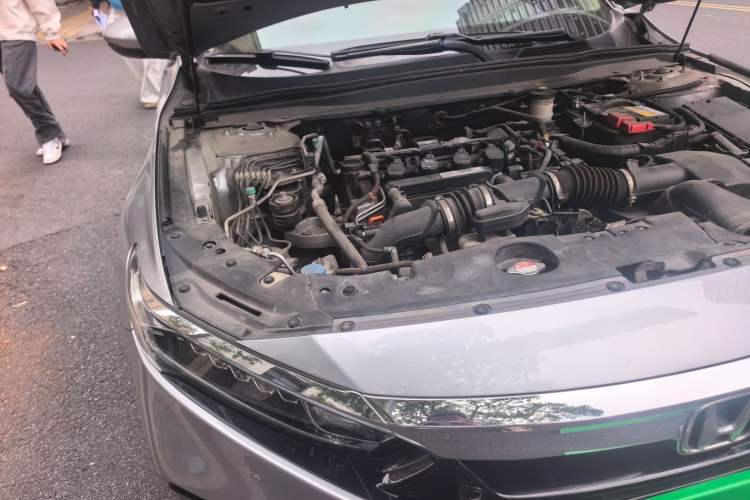 Used Honda Accord 2018 260TURBO Luxury Edition China V Emission Standard Engine Bay Right