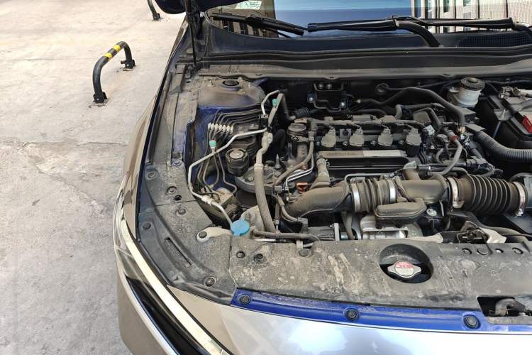 Used Honda Accord 2018 260TURBO Luxury Edition China V Emission Standard Engine Bay Right