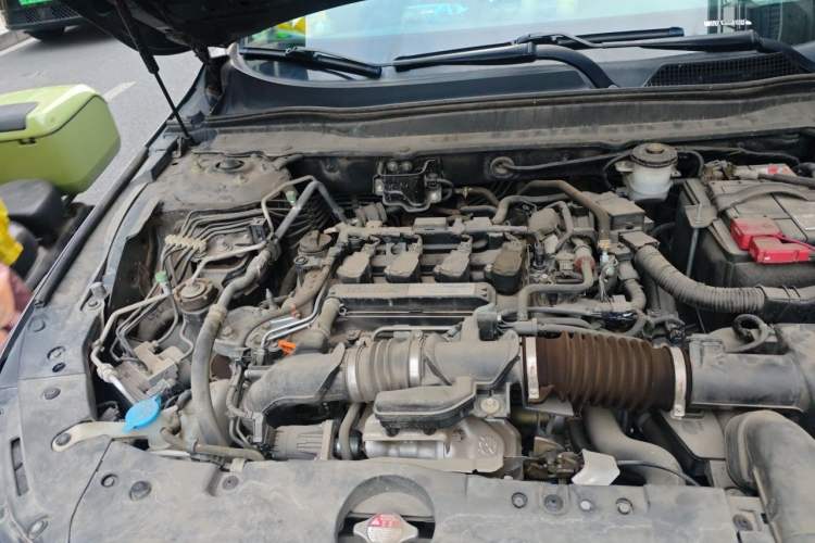 Used Honda Accord 2018 230TURBO Comfort Edition China VI Emission Standard Engine Bay Right