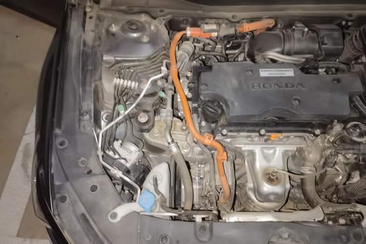 Used Honda Accord 2018 Rui Hybrid 2.0L Rui Ling Edition China VI Engine Bay Right