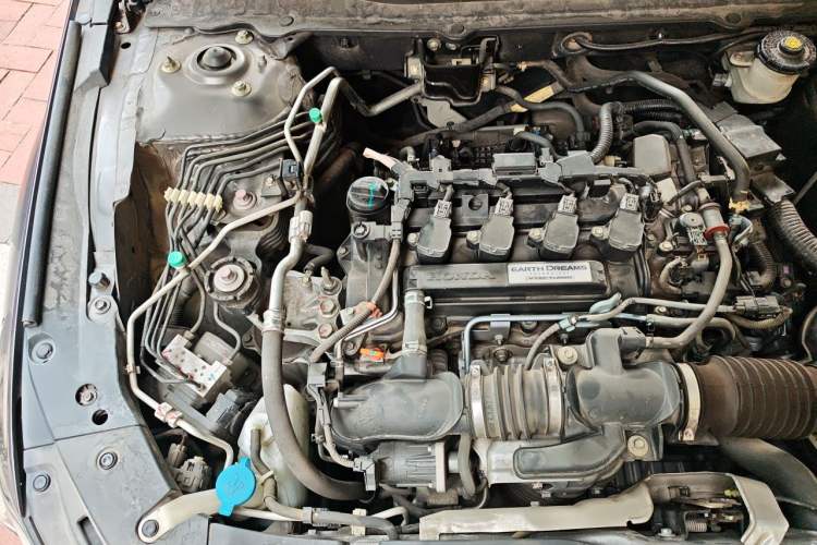 Used Honda Accord 2018 260TURBO Elite Edition China V Engine Bay Right
