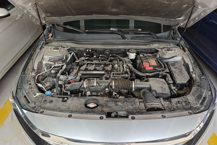 Used Honda Accord 2018 260TURBO Elite Edition China VI Engine Bay