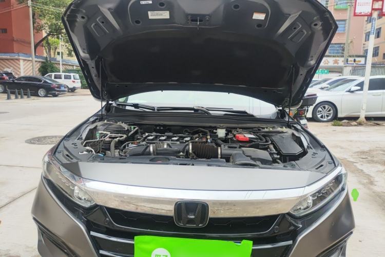 Used Honda Accord 2018 260TURBO Luxury Edition China VI Engine Bay