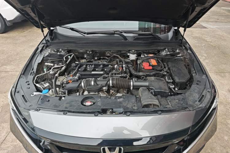 Used Honda Accord 2018 260TURBO Elite Edition China VI Engine Bay