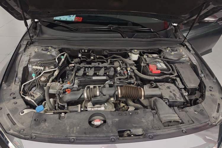 Used Honda Accord 2018 260TURBO Elite Edition China VI Engine Bay
