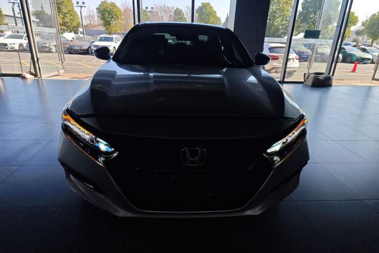 Used Honda Accord 2018 260TURBO Elite Edition China V Exterior 1