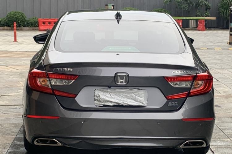 Used Honda Accord 2018 260TURBO Luxury Edition China V Emission Standard Exterior 5