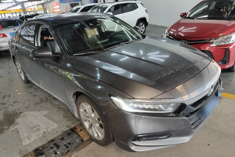 Used Honda Accord 2018 260TURBO Luxury Edition China V Emission Standard Front Right 45 Deg