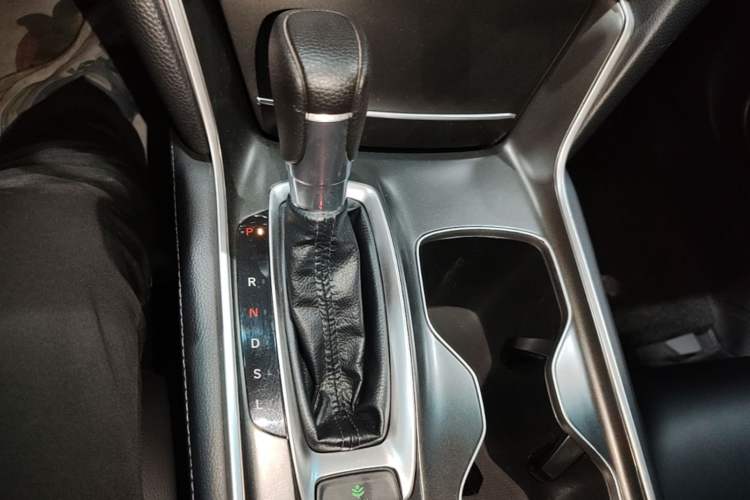 Used Honda Accord 2018 260TURBO Luxury Edition China VI Gear Lever