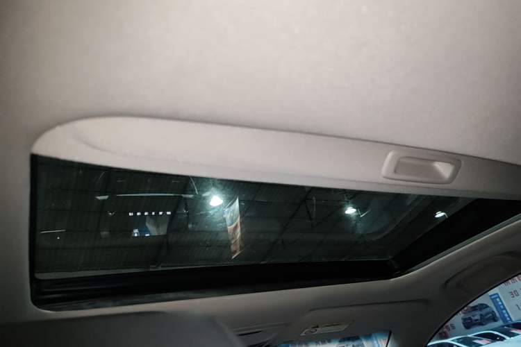 Used Honda Accord 2018 260TURBO Luxury Edition China VI Headliner