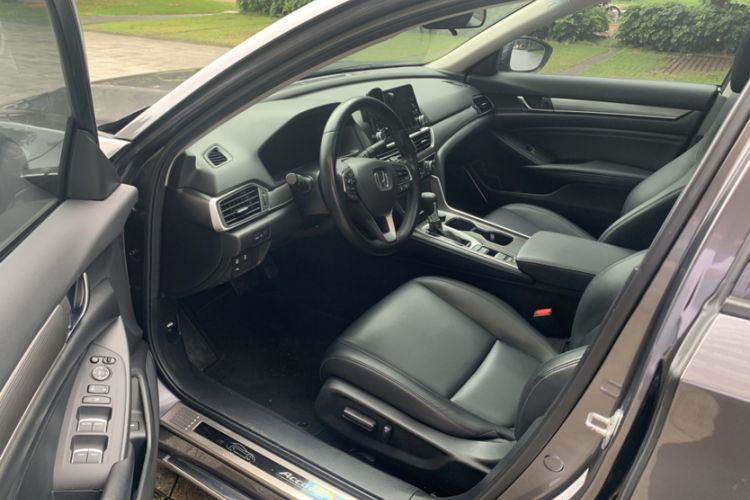 Used Honda Accord 2018 260TURBO Luxury Edition China V Emission Standard Interior 2