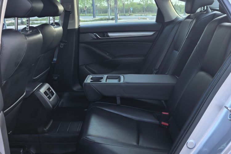 Used Honda Accord 2018 260TURBO Luxury Edition China VI Interior 2