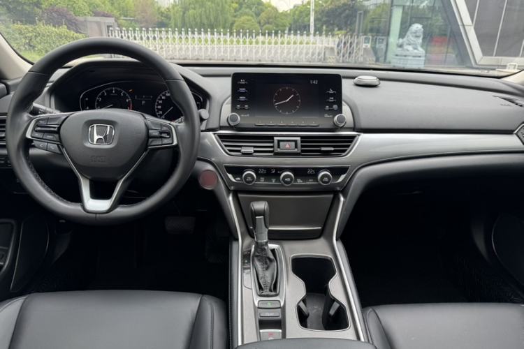 Used Honda Accord 2018 260TURBO Elite Edition China VI Interior 2