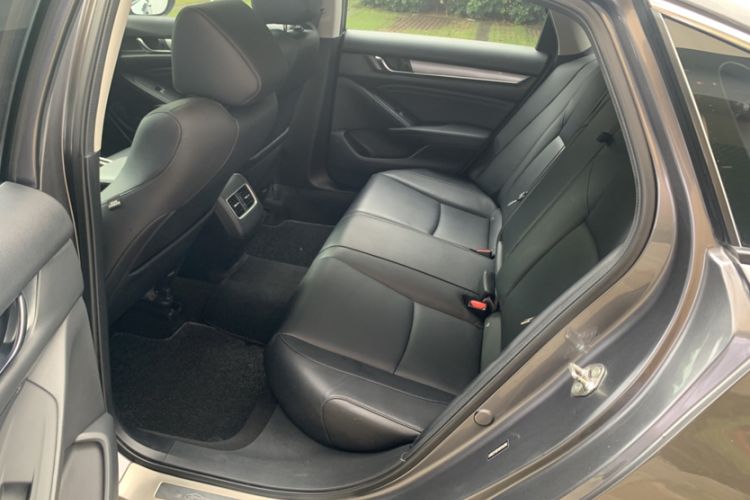 Used Honda Accord 2018 260TURBO Luxury Edition China V Emission Standard Interior 3