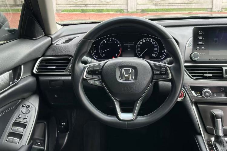 Used Honda Accord 2018 260TURBO Elite Edition China V Interior 4