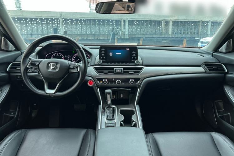 Used Honda Accord 2018 260TURBO Elite Edition China VI Interior 4
