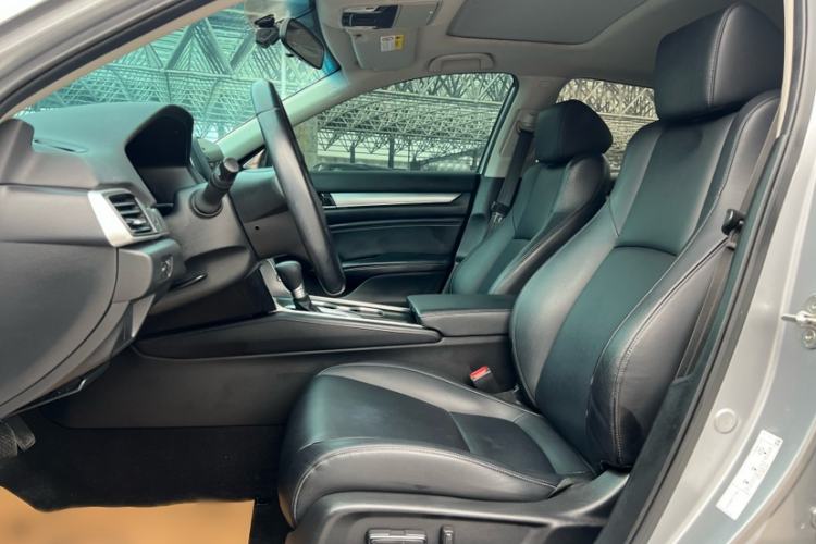 Used Honda Accord 2018 260TURBO Elite Edition China VI Interior 5