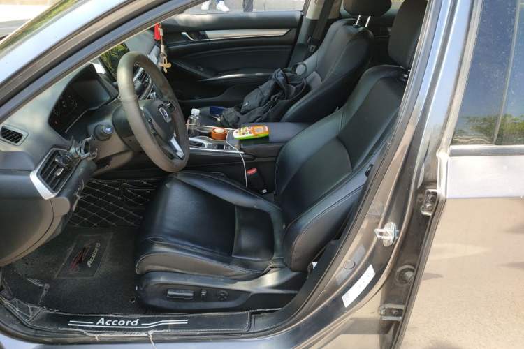 Used Honda Accord 2018 260TURBO Prestige Edition China VI Left Front Seat