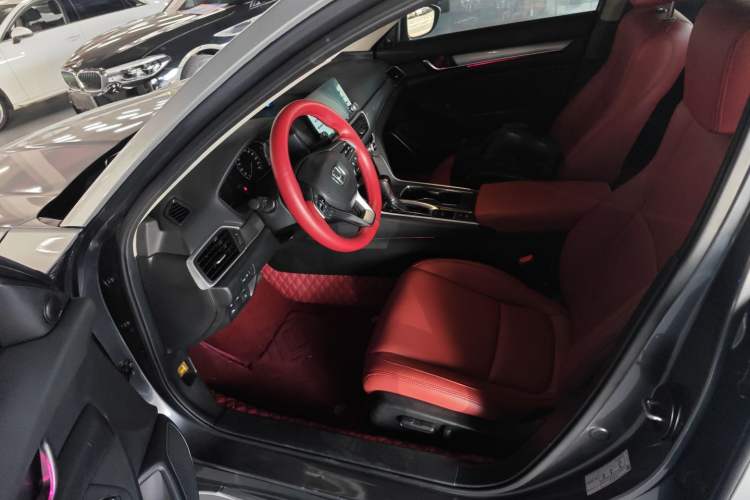 Used Honda Accord 2018 260TURBO Elite Edition China V Left Front Seat
