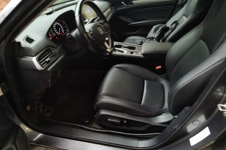 Used Honda Accord 2018 260TURBO Elite Edition China V Left Front Seat