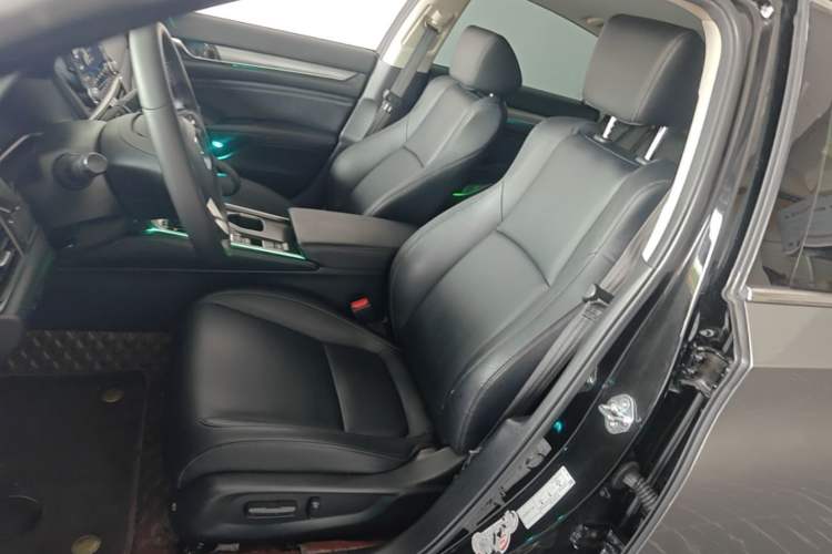 Used Honda Accord 2018 260TURBO Elite Edition China VI Left Front Seat