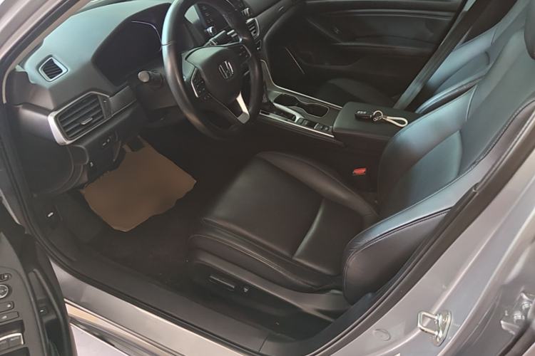 Used Honda Accord 2018 260TURBO Elite Edition China VI Left Front Seat