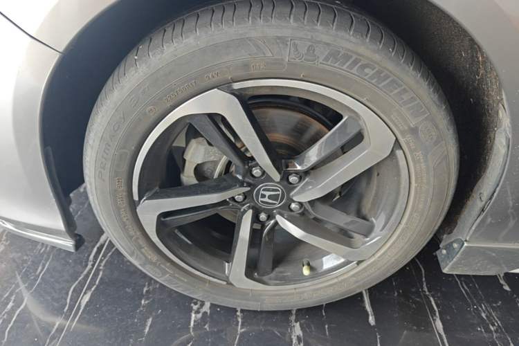 Used Honda Accord 2018 260TURBO Elite Edition China VI Left Front Wheel Hub