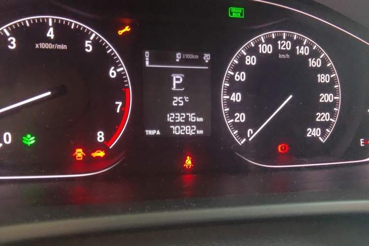 Used Honda Accord 2018 260TURBO Elite Edition China V Odometer Close Up