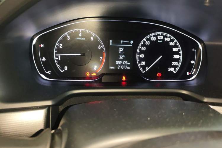 Used Honda Accord 2018 260TURBO Elite Edition China VI Odometer Close Up