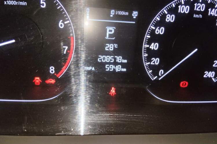 Used Honda Accord 2018 260TURBO Elite Edition China V Odometer Close Up