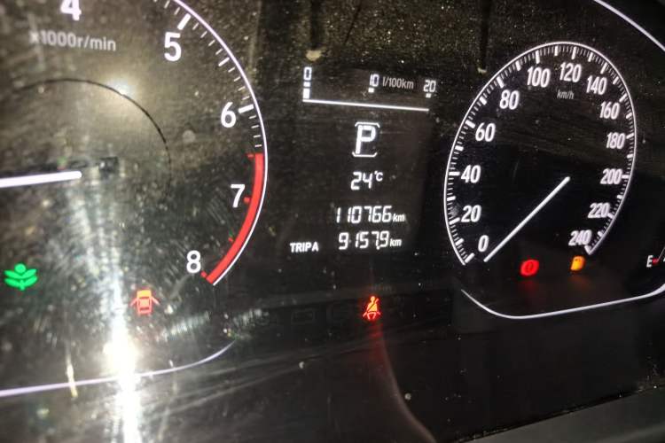 Used Honda Accord 2018 260TURBO Elite Edition China V Odometer Close Up