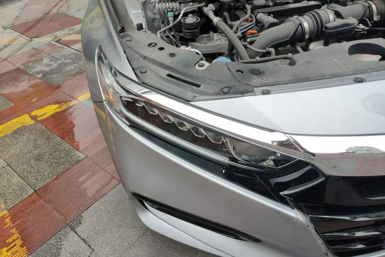Used Honda Accord 2018 260TURBO Elite Edition China V Right Front Headlight