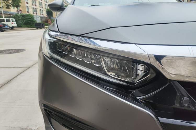 Used Honda Accord 2018 260TURBO Luxury Edition China VI Right Front Headlight