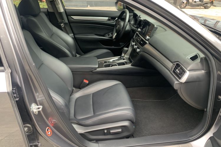 Used Honda Accord 2018 260TURBO Luxury Edition China V Emission Standard Right Front Seat