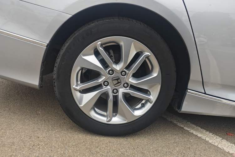 Used Honda Accord 2018 260TURBO Elite Edition China V Right Rear Wheel Hub